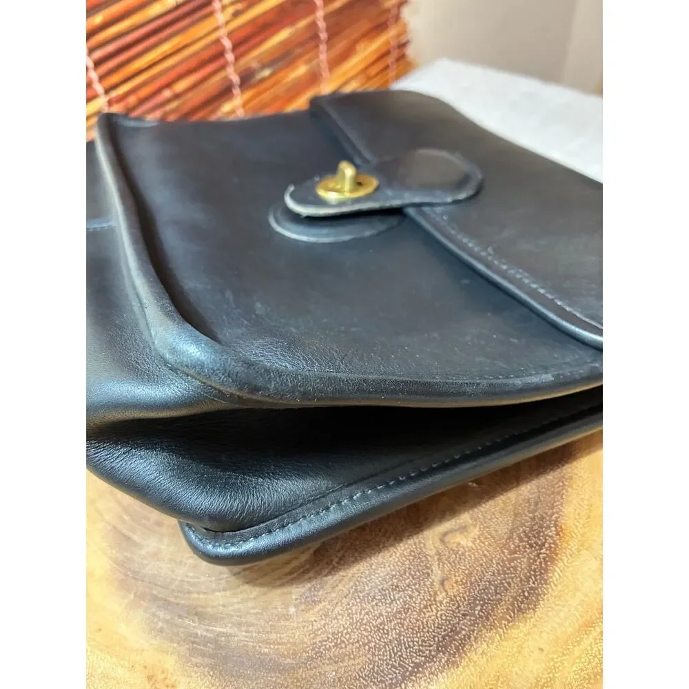 Vintage Coach Willis Bag Black Leather Crossbody 9927
